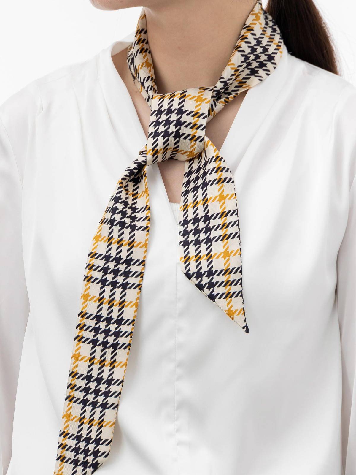 The Origins Of The Skinny Scarves Trend - Muriersilk