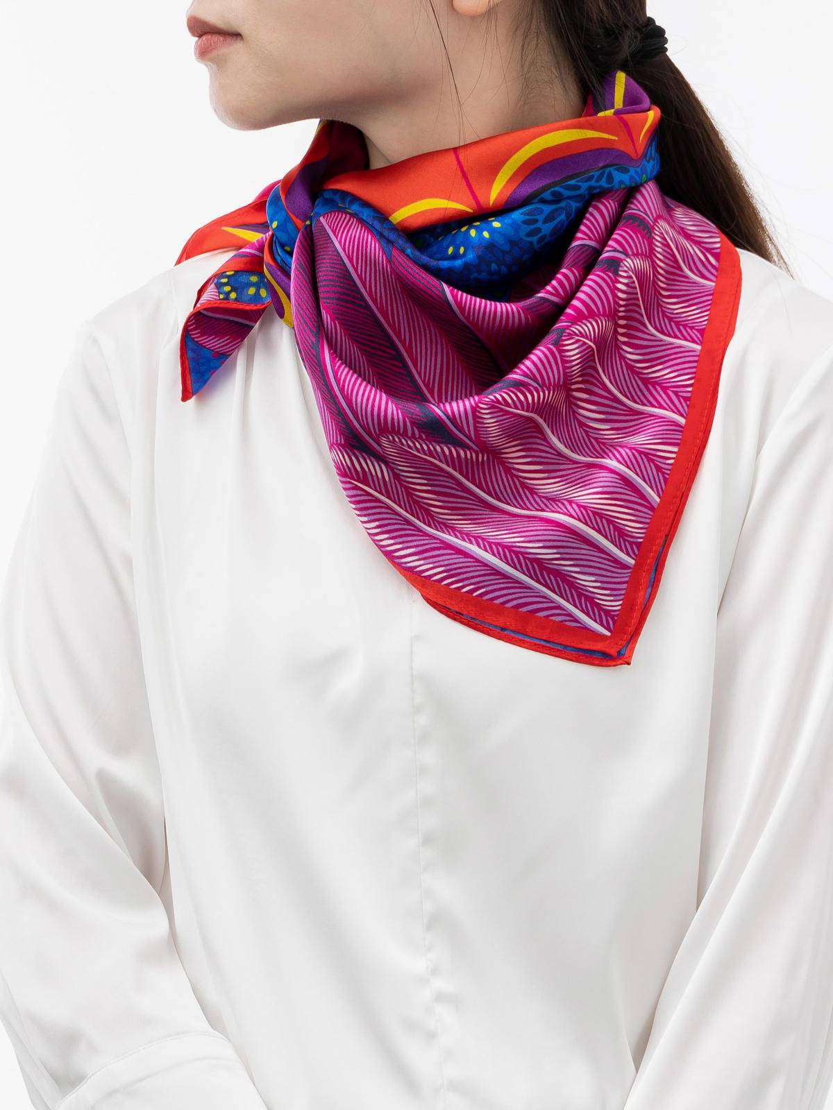 What Is The Best Size For A Silk Scarf? - Muriersilk