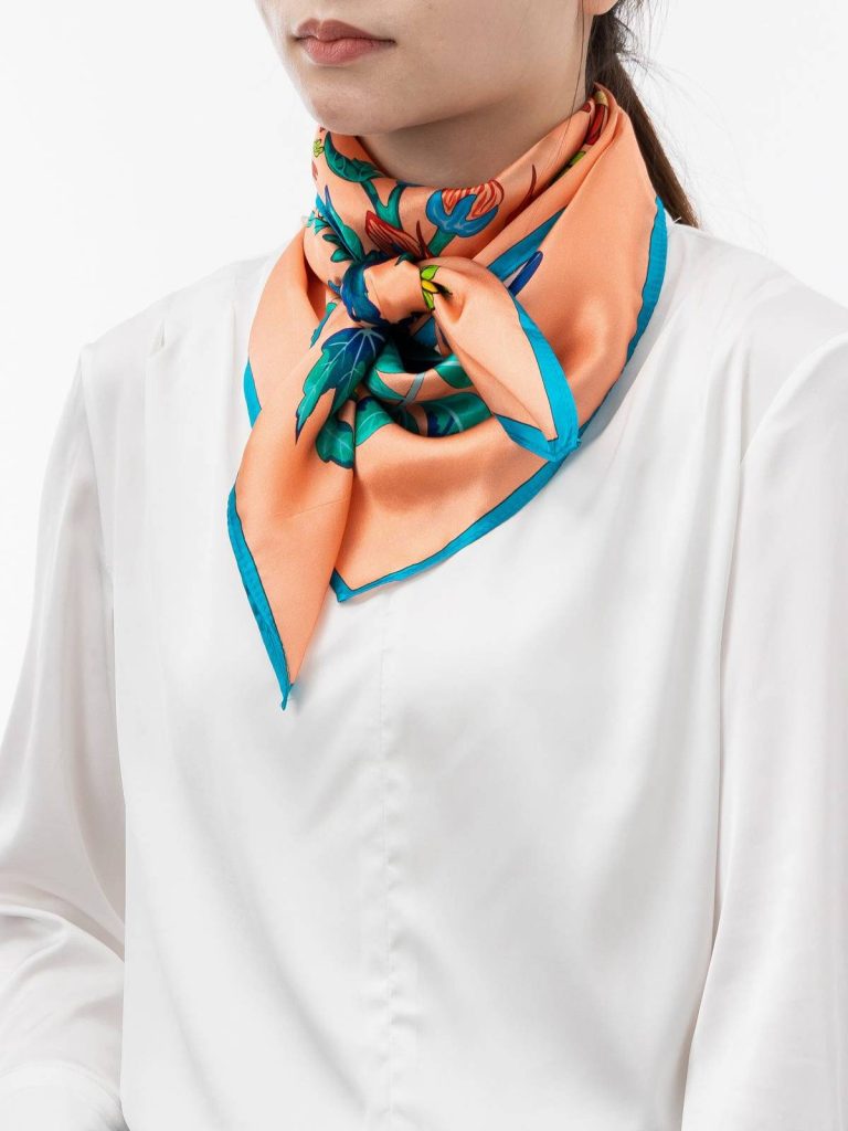How Can You Tell If A Silk Scarf Is Vintage? - Muriersilk