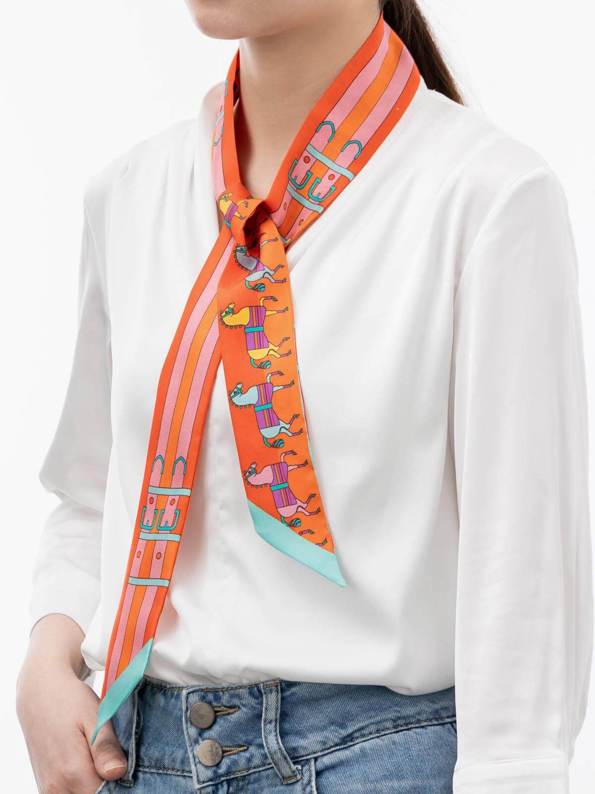 Why Do Eastern Europeans Wear Scarves? - Muriersilk