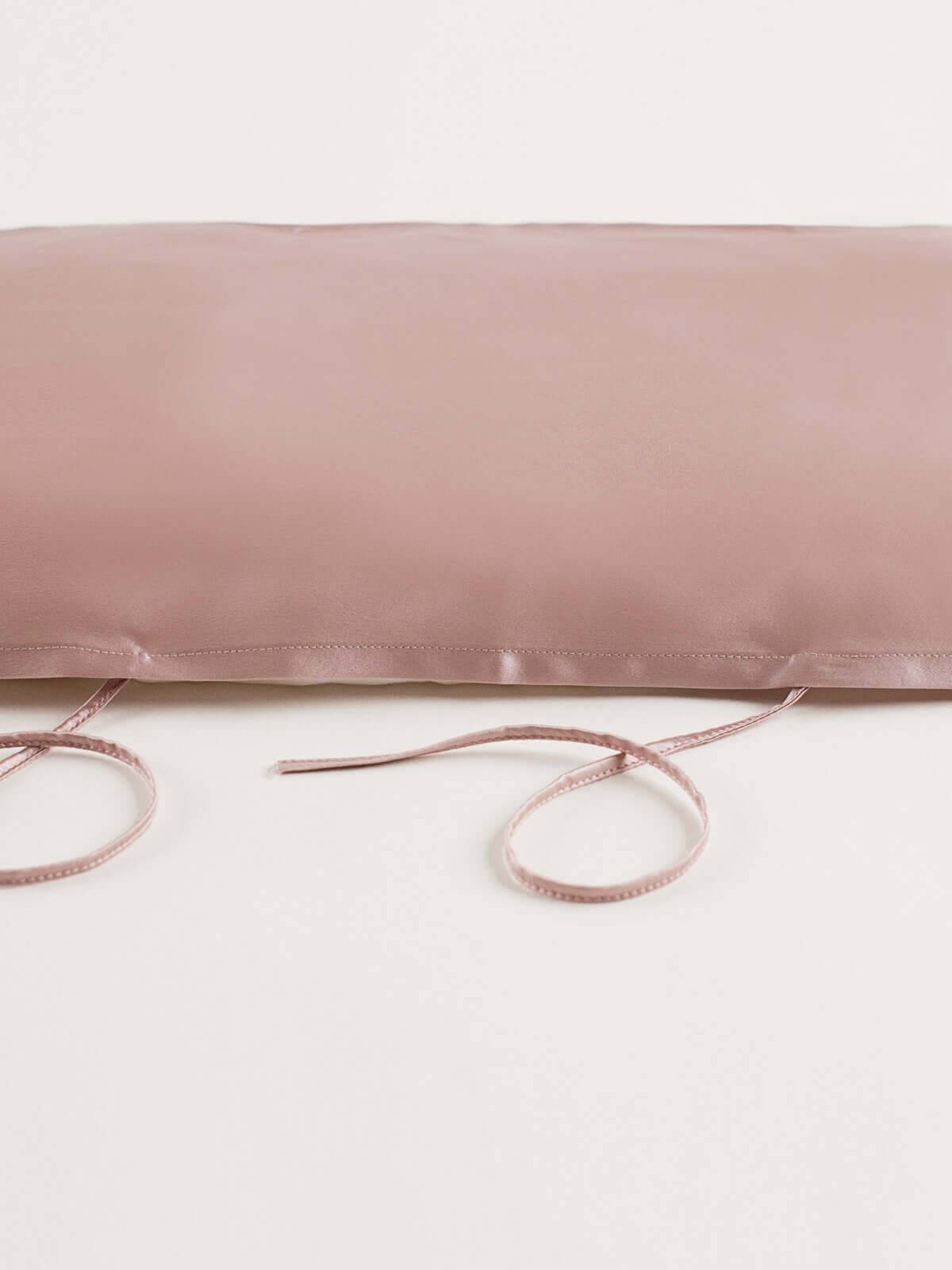 Which is better silk or satin pillowcases? - Muriersilk