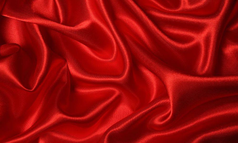 Can I Wear A Silk Bonnet With Wet Hair for Muriersilk best practices for wearing a silk bonnet with wet hair