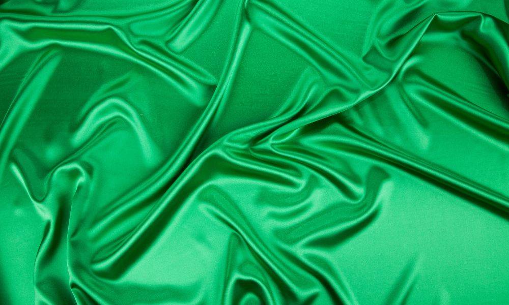 How To Wash A Silk Bonnet Without Damaging It: Step-by-Step Tips for Muriersilk the importance of water temperature when washing silk