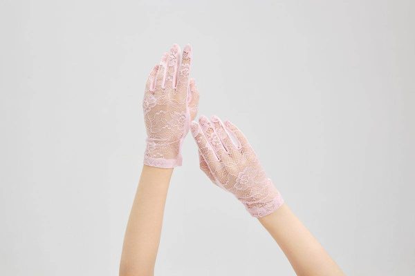Wrist-Length Lace Gloves for Women