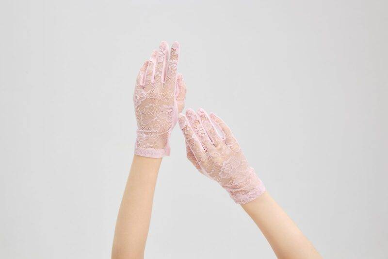 Wrist-Length Lace Gloves for Women